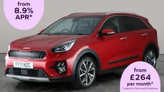 Red Used 2021 Kia Niro SUV | £17,358 (Fair price)