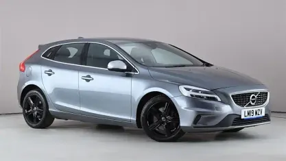 Used Volvo V40 R-Design 150 HP (110 kW) 2019 Grey Hatchback
