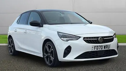 Used Vauxhall Corsa Elite 101 HP (74 kW) 2020 White Hatchback
