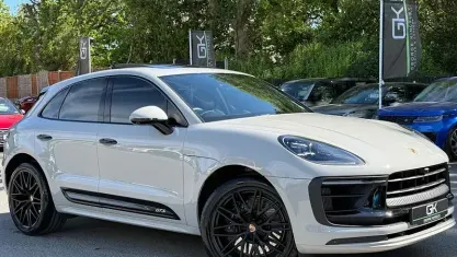 Used Porsche Macan 441 HP (324 kW) 2025 Grey SUV