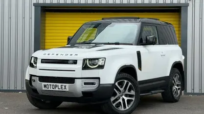 Used Land Rover Defender HSE 250 HP (183 kW) 2023 White SUV