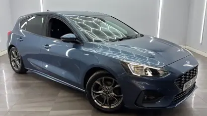 Used Ford Focus ST-Line 125 HP (91 kW) 2019 Blue Hatchback