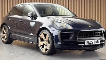 Used Porsche Macan 441 HP (324 kW) 2022 Night blue SUV
