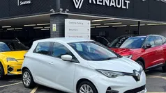 White Used 2022 Renault Rapid SE Hatchback | £10,076 (Fair price)