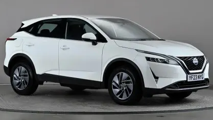 Used Nissan Qashqai Acenta Premium 140 HP (102 kW) 2023 White SUV