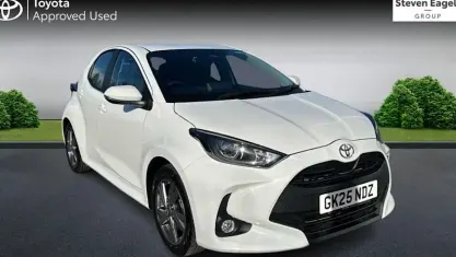Used Toyota Yaris 116 HP (85 kW) 2025 White Hatchback