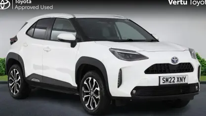Used Toyota Yaris Cross Design 116 HP (85 kW) 2022 White SUV