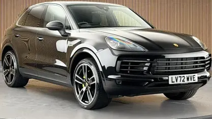 Used Porsche Cayenne 462 HP (339 kW) 2022 Black SUV