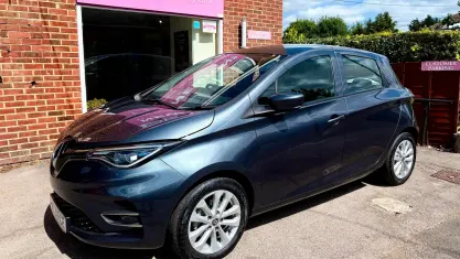 Used Renault Zoe Iconic 100 kW (136 HP) 2021 Grey Hatchback