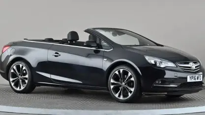 Used Vauxhall Cascada Elite 140 HP (102 kW) 2016 Black Cabriolet