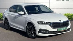 Moon white metallic Used 2022 Skoda Octavia SE L Hatchback | £17,495 (Fair price)