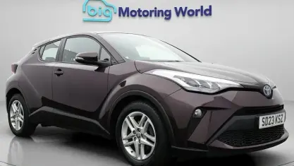 Used Toyota C-HR 122 HP (89 kW) 2023 Purple SUV