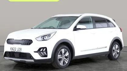 White Used 2021 Kia Niro SUV | £18,895 (Fair price)