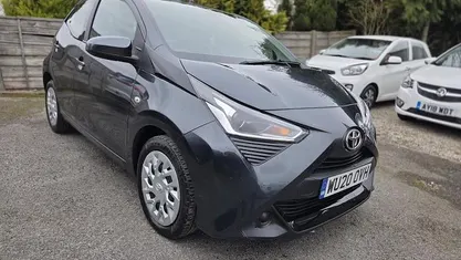 Used Toyota Aygo X-play 72 HP (52 kW) 2020 Hatchback