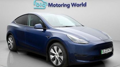 Begagnad Tesla Model Y Long Range AWD 286 kW (389 HK) 2025 SUV