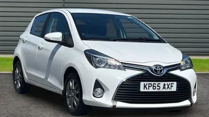 Used Toyota Yaris 99 HP (72 kW) 2016 Hatchback
