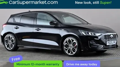 Usado Ford Focus ST-Line X 125 HP (91 kW) 2023 Preto Citadino