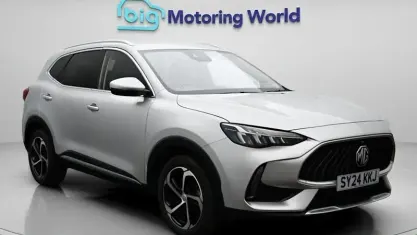 Begagnad MG HS Trophy 162 HK (119 kW) 2024 Silver SUV