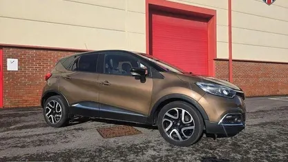Used 2016 Renault Captur Iconic SUV | £6,299 (Fair price)