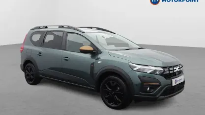 Used Dacia Jogger Extreme 141 HP (103 kW) 2024 Green MPV
