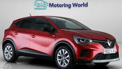 Used Renault Captur Iconic 143 HP (105 kW) 2022 Red SUV