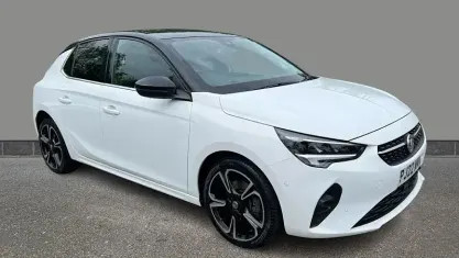 Używany Vauxhall Corsa Edition 101 KM (74 kW) 2022 Biały Hatchback