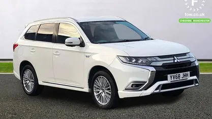 Used 2018 Mitsubishi Outlander P-HEV Estate | £12,299 (Fair price)