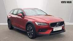 Used 2022 Volvo V60 CC Plus Estate | £29,266 (Fair price)