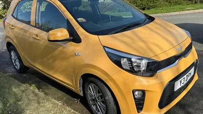 Used Kia Picanto Advance 67 HP (49 kW) 2023 Yellow Hatchback