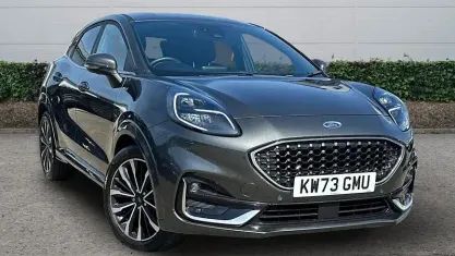 Käytetty Ford Puma ST-Line 125 HP (91 kW) 2023 Harmaa Katumaasturi