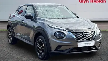 New Nissan Juke N-Connecta 143 HP (105 kW) 2026 Black SUV