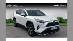 White Used 2024 Toyota RAV4 Hybrid Design SUV | £35,490 (Fair price)