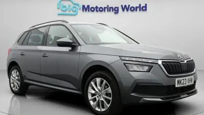 Usado Skoda Kamiq SE Drive 95 HP (69 kW) 2023 Cinzento SUV