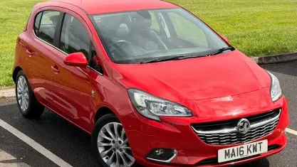 Used Vauxhall Corsa 90 HP (66 kW) 2016 Red Hatchback