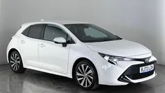White Used 2022 Toyota Corolla Design Hatchback | £19,000 (Fair price)