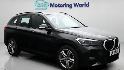 Begagnad BMW X1 M Sport 221 HK (162 kW) 2021 Svart SUV