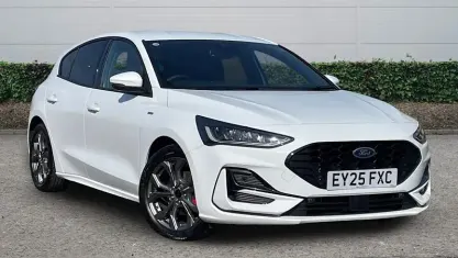 Used Ford Focus ST-Line 155 HP (114 kW) 2025 White Hatchback