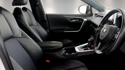 Used Toyota RAV4 218 HP (160 kW) 2023 Estate