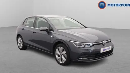 Used VW Golf VIII Style 131 HP (96 kW) 2024 Hatchback