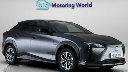 Usado Lexus RZ 450e 230 kW (313 HP) 2024 Cinzento SUV