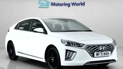 Used Hyundai Ioniq Premium 141 HP (103 kW) 2021 White Hatchback