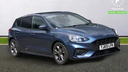 Used Ford Focus ST-Line 125 HP (91 kW) 2020 Blue Hatchback