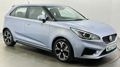 Used MG MG3 Exclusive 106 HP (77 kW) 2023 Silver Hatchback
