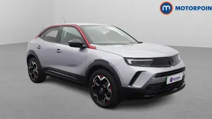 Begagnad Vauxhall Mokka 100 kW (136 HK) 2024 Grå SUV