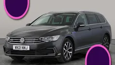 Used 2024 VW Passat GTE Estate | £17,429 (Good price)