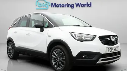Used Vauxhall Crossland X Elite 131 HP (96 kW) 2019 White SUV