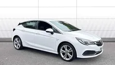 White Used 2017 Vauxhall Astra SRi Hatchback | £7,790 (Fair price)