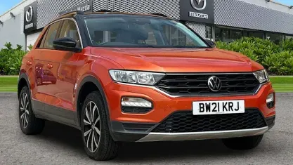 Used VW T-Roc SE 150 HP (110 kW) 2021 Orange SUV