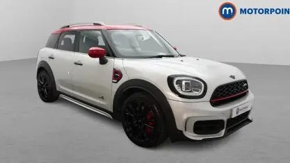 Begagnad Mini John Cooper Works 306 HK (225 kW) 2022 Halvkombi