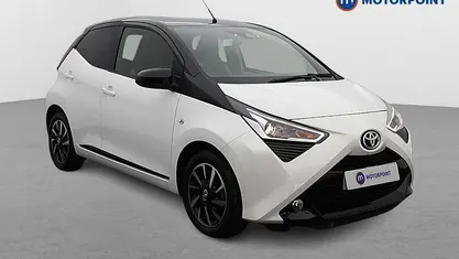Used Toyota Aygo Trend 72 HP (52 kW) 2021 White Hatchback